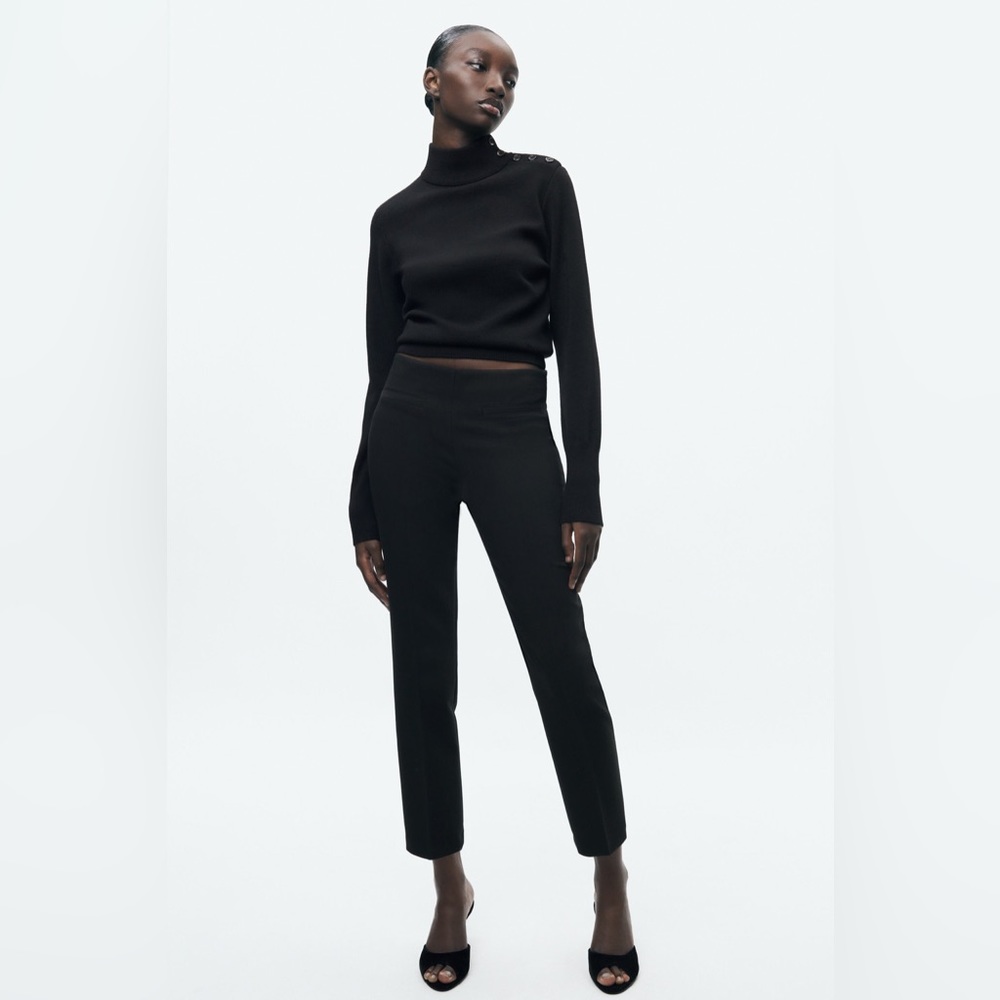 Zara‎ Mid Rise Trousers - Picture 3 of 17